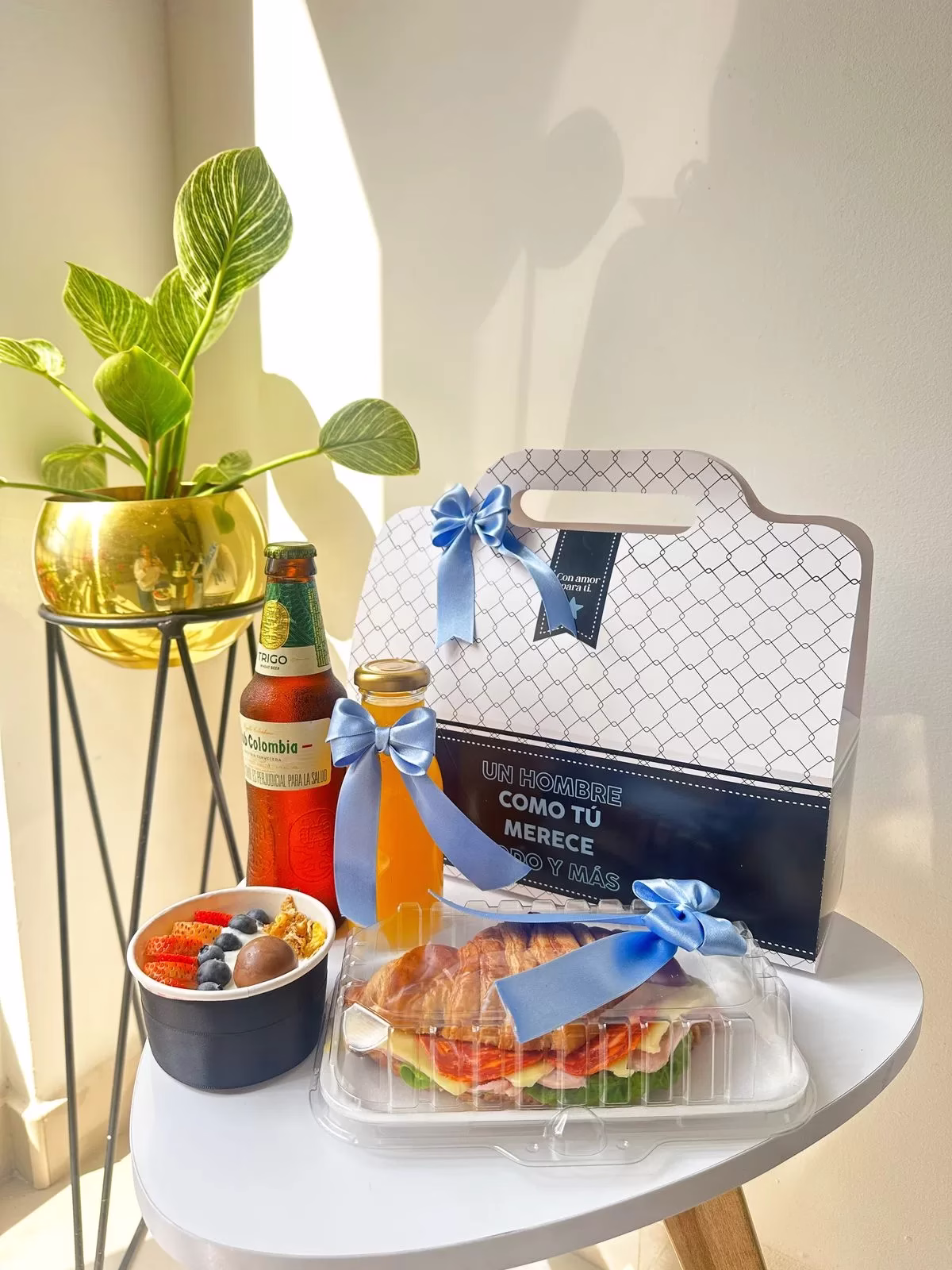 Surprise Breakfast Bogotá Men's Day - Men's Briefcase