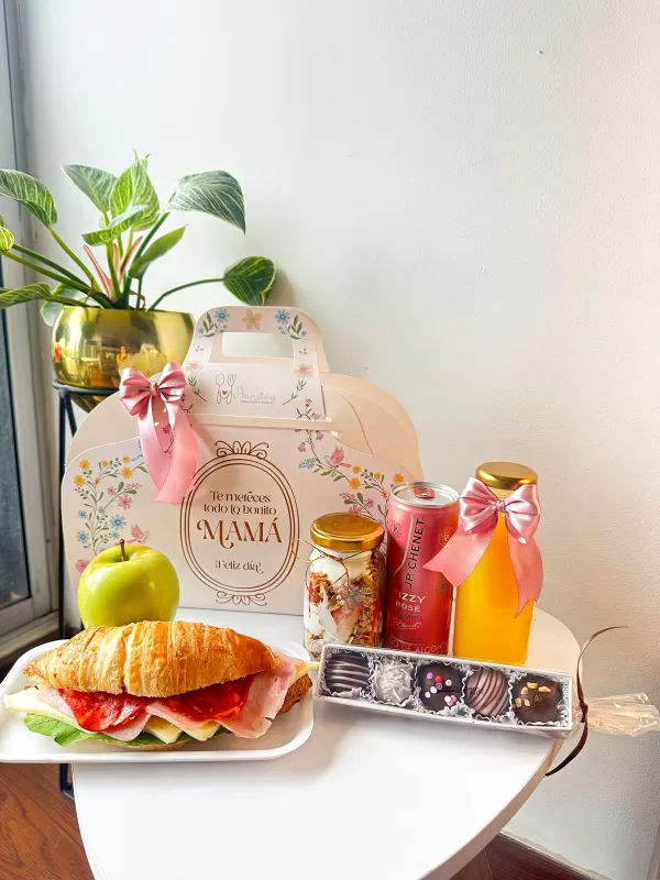 Desayuno sorpresa día de la Madre Bogotá - Maletín mamá