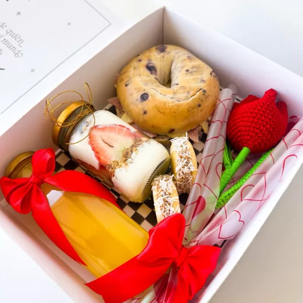 Desayuno Sorpresa Bogota Amor y Amistad – Book Amor